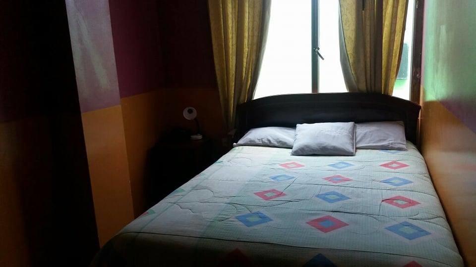 Hotel Real Madrid Riobamba Esterno foto