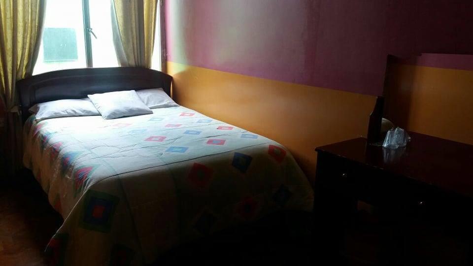 Hotel Real Madrid Riobamba Esterno foto